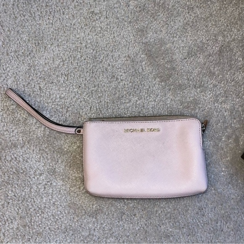 Michael Kors Wristlet